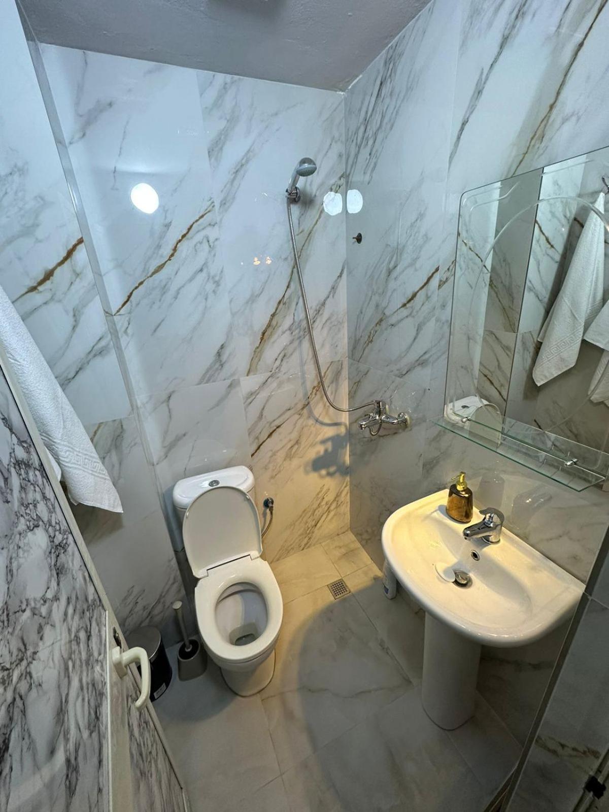 Gex Apartments Tirana Eksteriør billede